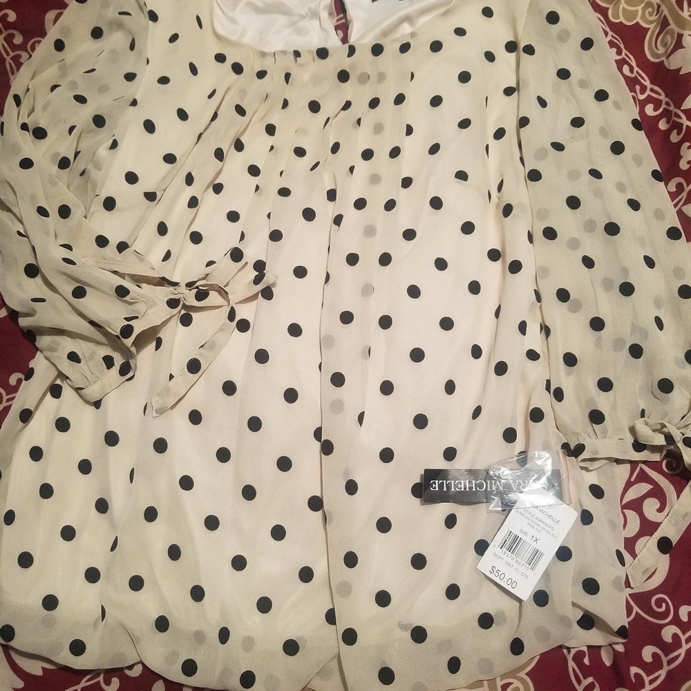 Plus sized Blouse - Picture 4 of 5